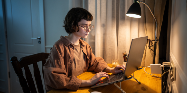qué hace un programador